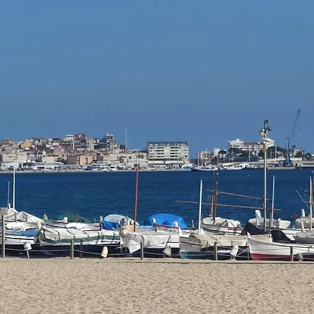 Costa Brava-palamos: Triplex Near To The Apartment *